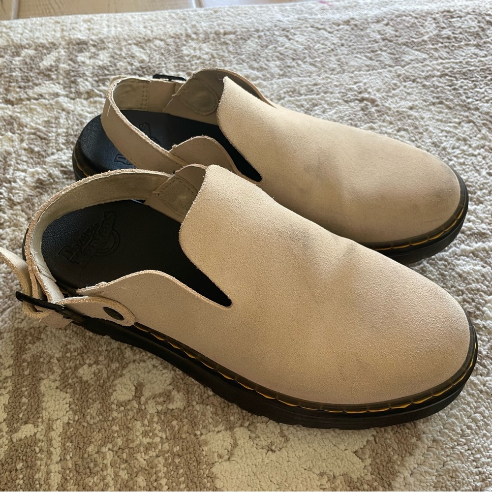 Dr. Martens Carlson mule